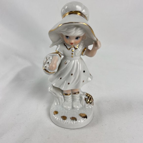 Vintage Capodimonte Girl Figurine-Fine Porcelain-White/Gold Dress-Italy - Picture 1 of 10